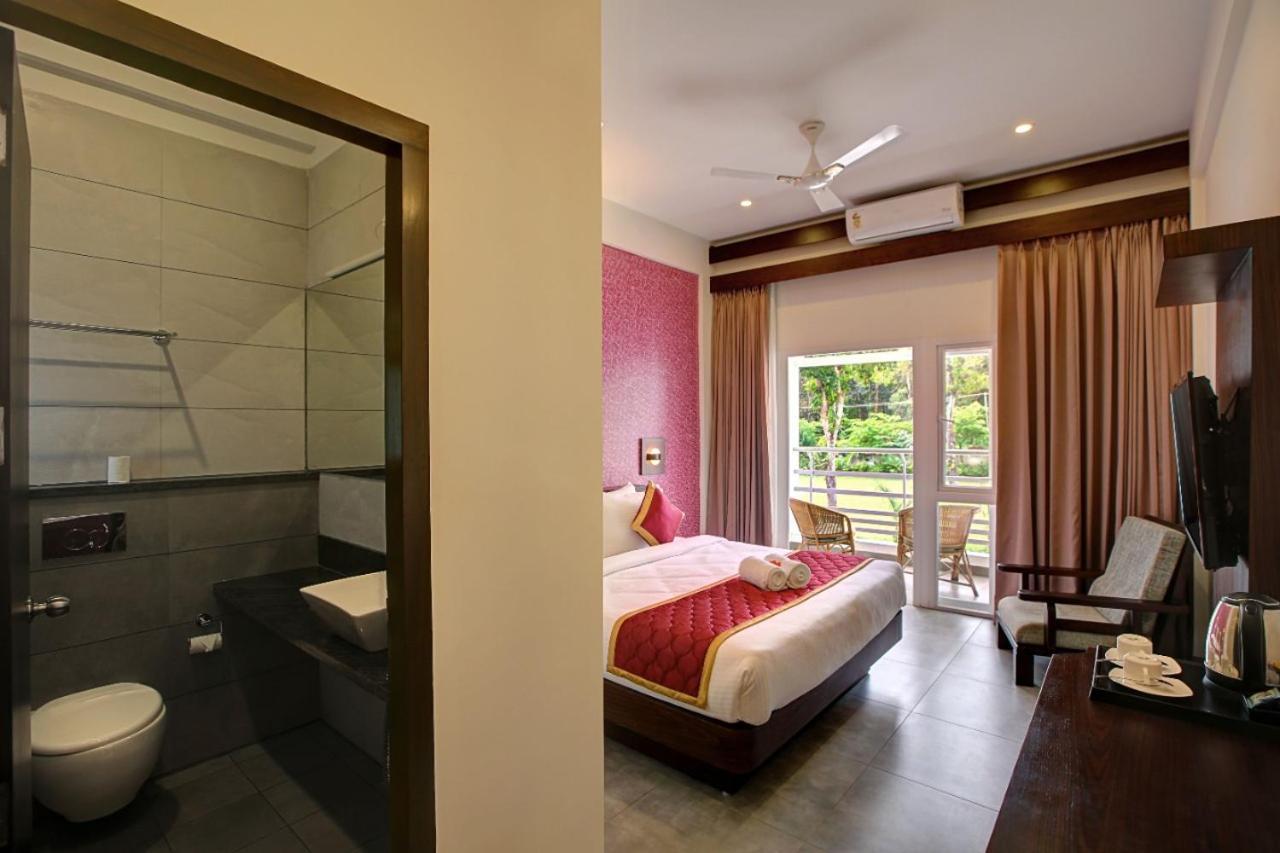 Gokulam Grand Resort & Spa, Coorg Kushālnagar Dış mekan fotoğraf