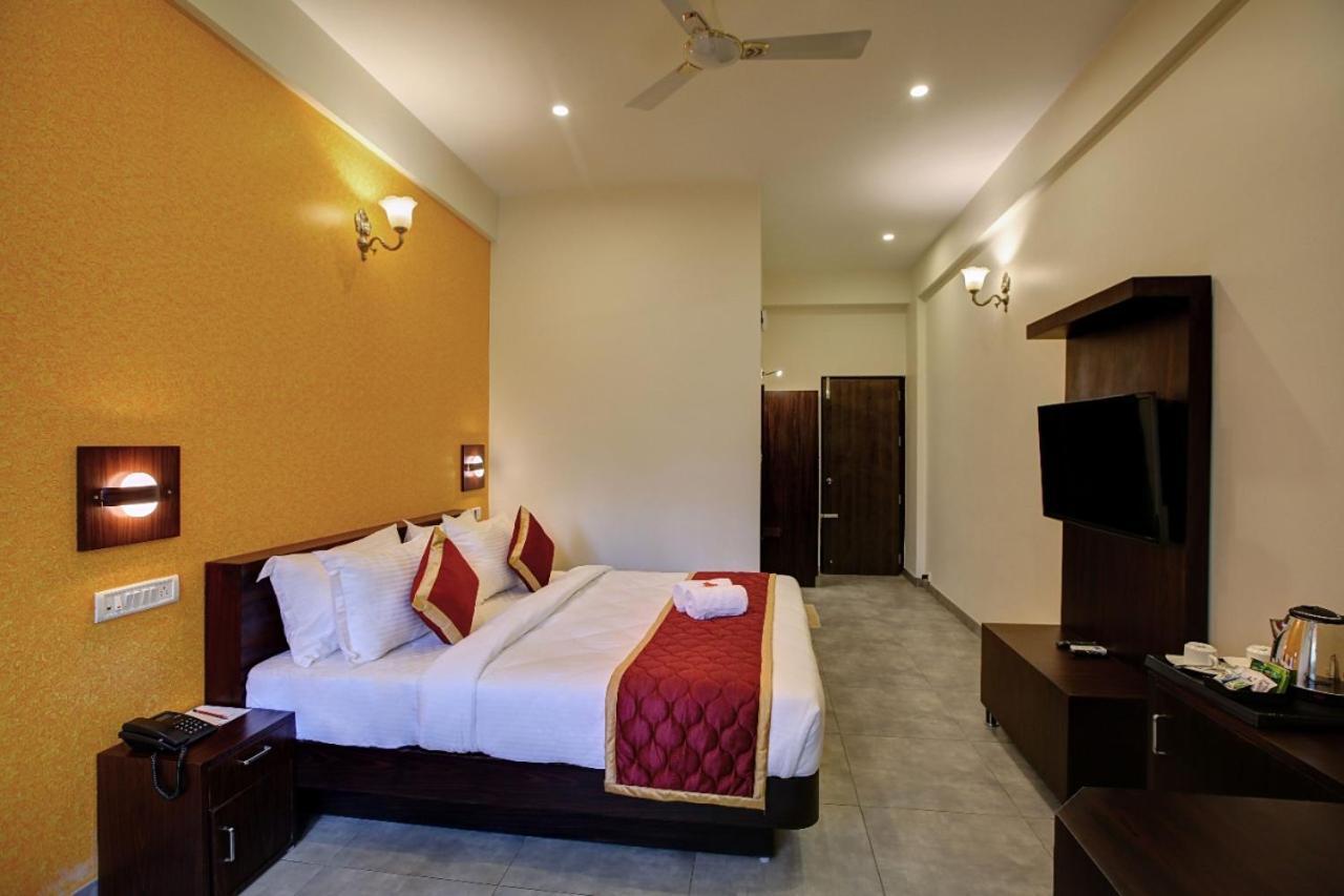 Gokulam Grand Resort & Spa, Coorg Kushālnagar Dış mekan fotoğraf