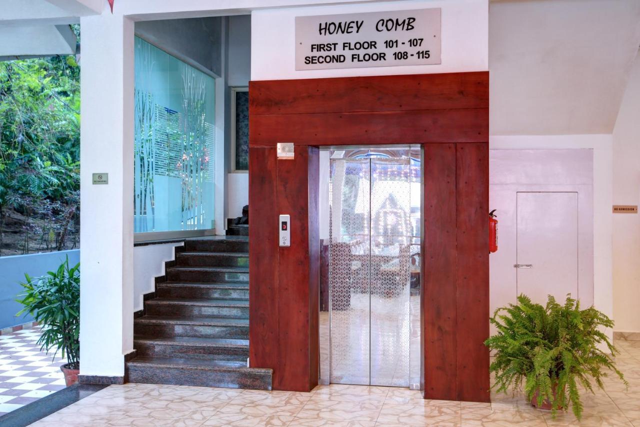 Gokulam Grand Resort & Spa, Coorg Kushālnagar Dış mekan fotoğraf