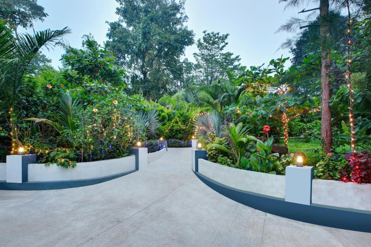 Gokulam Grand Resort & Spa, Coorg Kushālnagar Dış mekan fotoğraf